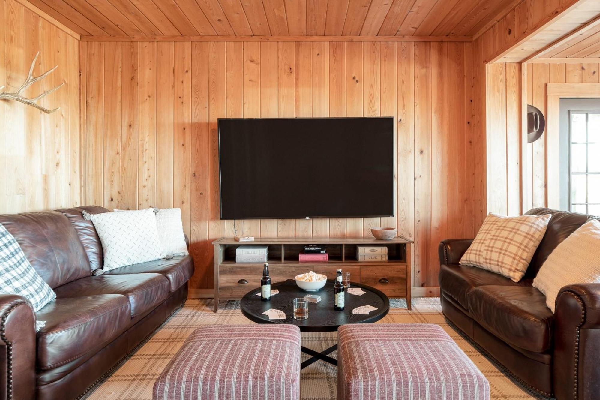 Fontana By Avantstay Gorgeous Mountain Cabin W Views Hot Tub Game Room Gatlinburg Buitenkant foto